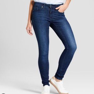 Universal Thread Mid Rise Skinny Jeans